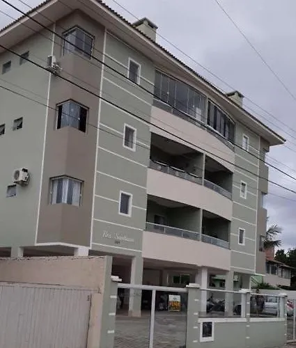 Residencial Santana 104
